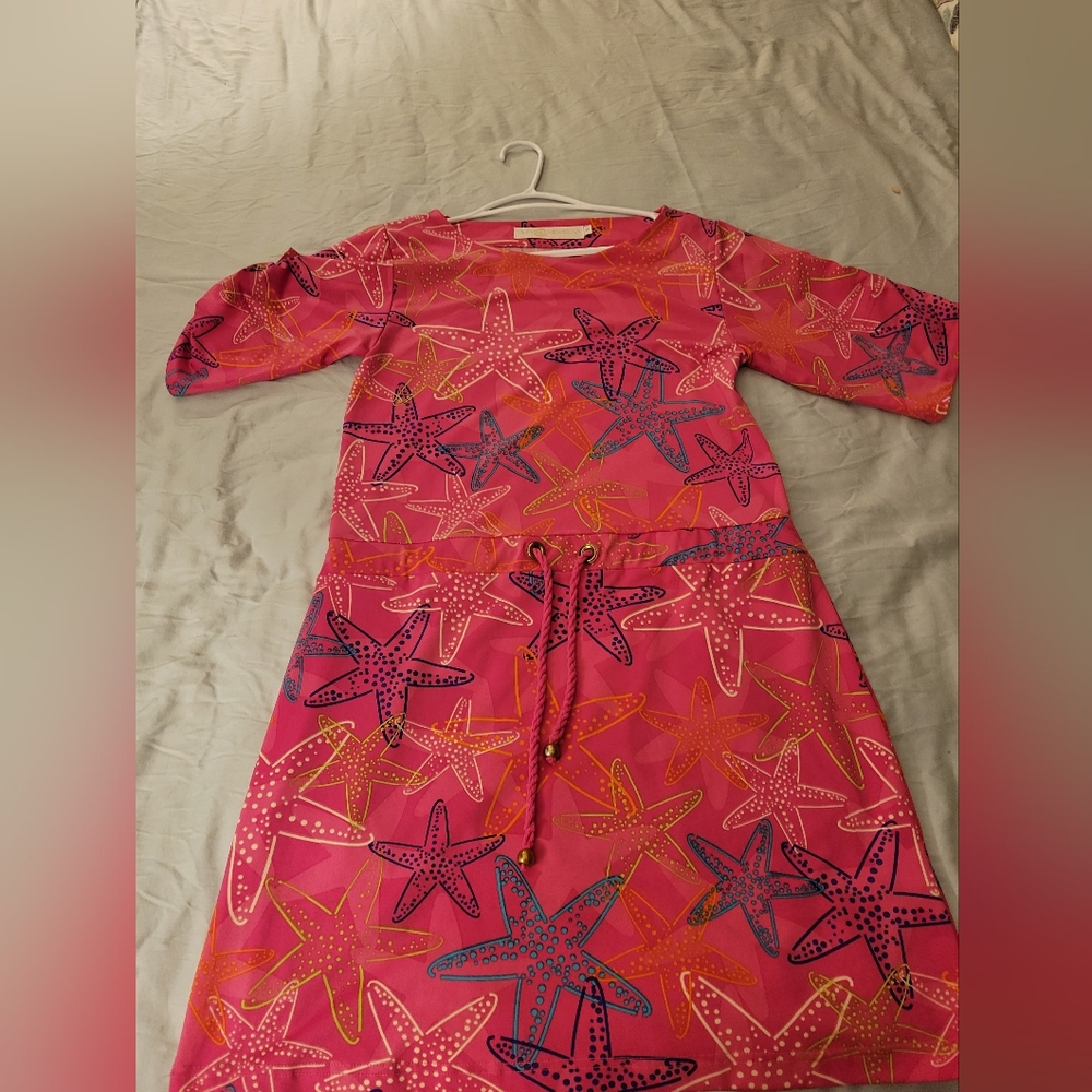 Pink vibrant dress with short sleeves size XS but roomy